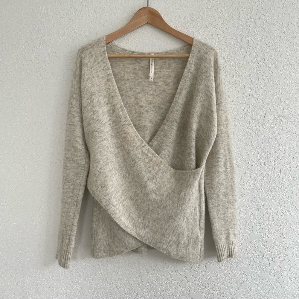 Aritzia Babaton Alpaca Blend Sweater Oatmeal Oversized XS Wrap Bandini Greige